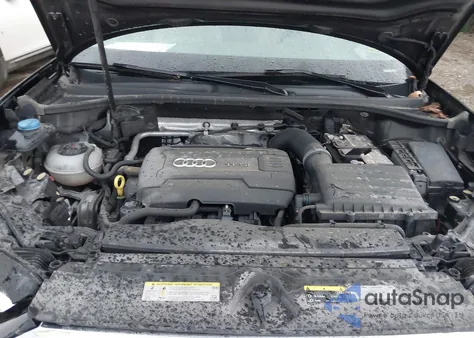 2019 Audi Q3 2.0T Premium z USA, uszkodzony, nr VIN WA1AECF34K1077471